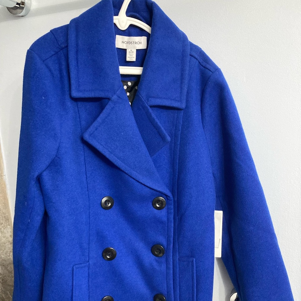 Nordstrom Girls blue peacoat Sz medium 8/10. NEW with tags